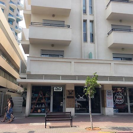 Tlv Suites By The Sea - 2 Rooms Tel Aviv Buitenkant foto